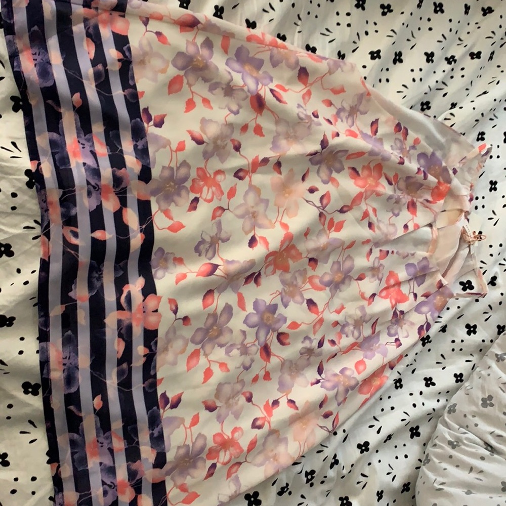 NWT Skies are Blue tank top floral print size medium